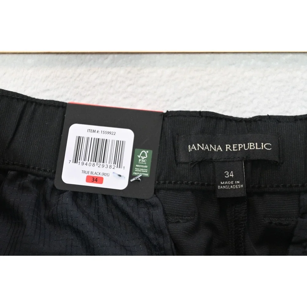 Banana Republic Comfort Flat Front Shorts Mens 34 Black Stretch Wicking New